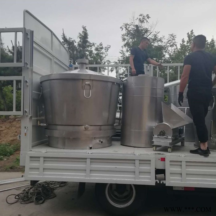 山东融兴白酒烧酒设备 白酒蒸酒设备 酿酒设备厂家 蒸馏白酒设备 白酒酿造设备价格烧酒机厂家图3