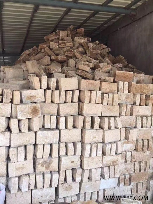 茅台镇酿酒大曲发酵力强味醇爽适长久清香大曲现货供应大量**酒曲图1