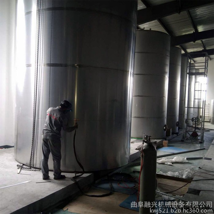 不锈钢酒罐 水带降温发酵罐 水冷发酵罐制作工艺 葡萄酒发酵罐 白葡萄酒蒸馏设备图3