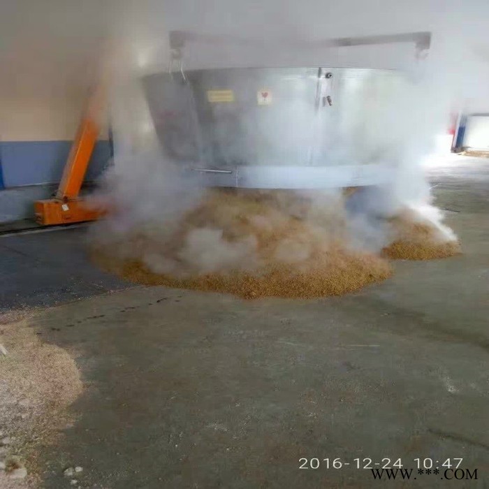 白酒酿酒设备 小型烤酒设备 粮食酒酿酒设备 白酒储存罐厂家图7