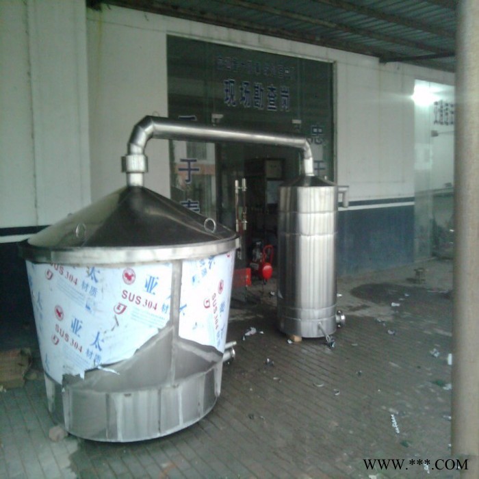 白酒酿酒设备 小型烤酒设备 粮食酒酿酒设备 白酒储存罐厂家图4