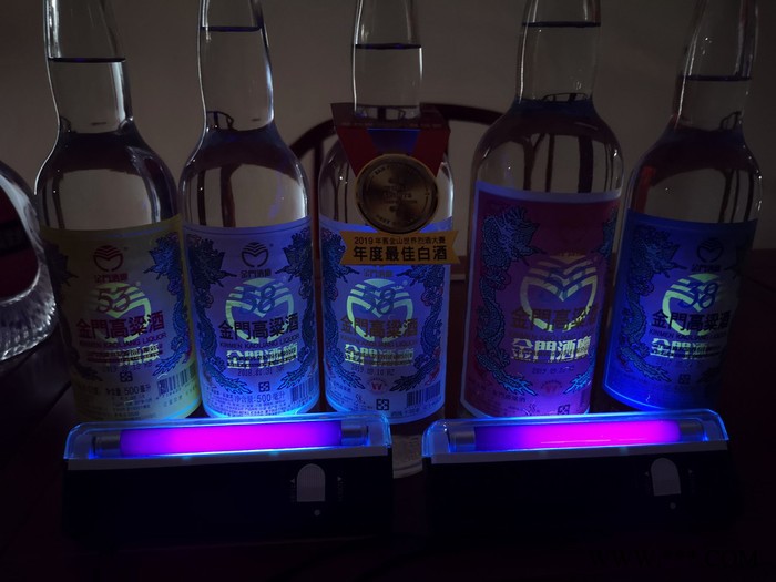 江苏省台湾进口白酒 特优黑金龙金门高粱酒(黄龙)58度 金酒珍品白酒图5