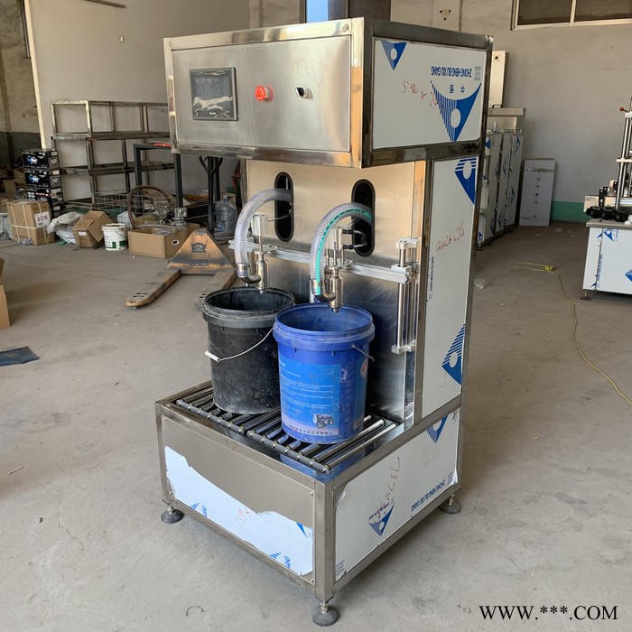 白酒葡萄酒果汁小型灌装机 双头食用油润滑油机油灌装 称重式罐装机图4