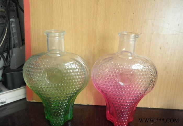 我公司研发各型号高白料玻璃瓶 白酒瓶，劲酒瓶，药酒瓶图3
