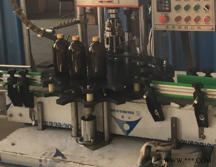 白酒瓶全自动锁盖机金属盖自动上盖封盖机 橄榄油金属铝盖全自动上盖封盖设备图2