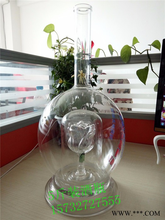 沧州玻璃工艺酒瓶酒瓶创意6斤装大酒瓶葡萄酒瓶内置葡萄玻璃酒瓶异形白酒瓶图6