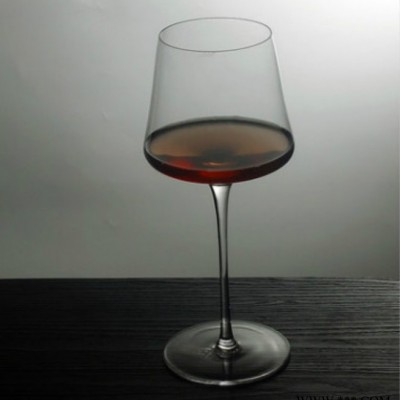 酒店酒吧餐桌用人工吹制无铅水晶玻璃高脚红酒杯葡萄酒杯
