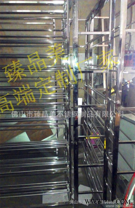 会所豪华镜面玫瑰金无指纹不锈钢酒柜隔断|葡萄酒红酒柜图2