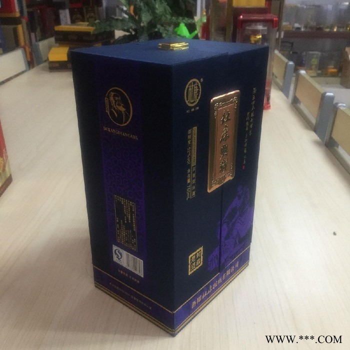 提供白酒木盒包装 精美精裱木盒 木质酒盒山东信义包装厂供应可定做图2