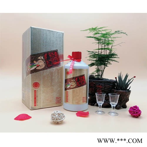 匠粮鑫酒 52度浓香型纯粮酿造**白酒图3