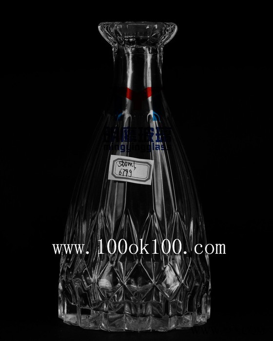 供应500毫升白酒瓶半斤白酒玻璃瓶700毫升洋酒玻璃瓶