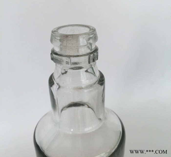 生产新款250ML白酒瓶  玻璃酒瓶 加工定制玻璃瓶图2