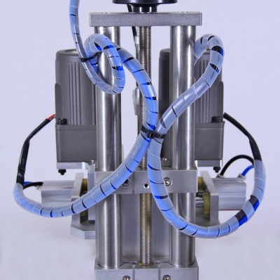祥搏XBXGJ-2100 流水线式自动锁盖机 白酒锁盖机 昆明锁盖机 全自动锁盖线 流水式锁盖机厂家