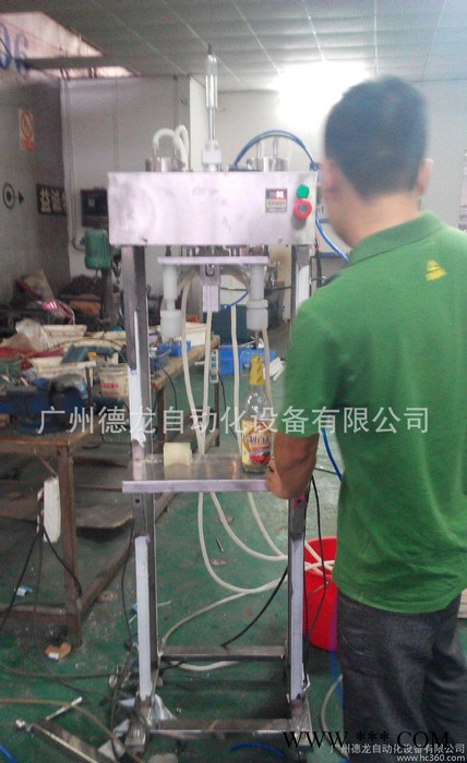 白酒 玻璃瓶液体真空灌装机 半自动香水灌装机 半自动灌装机图1