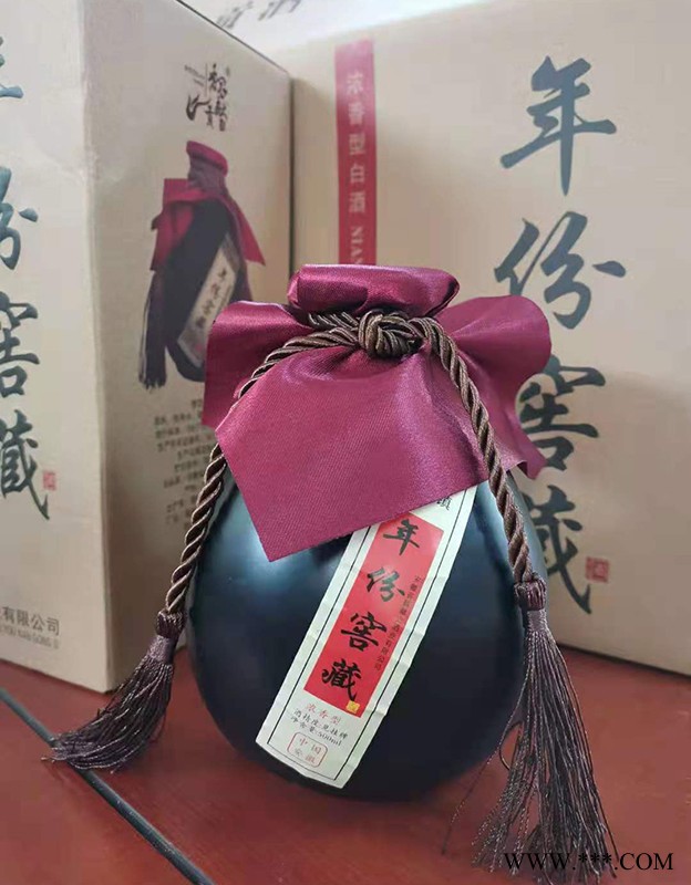 魏献坊年份窖藏图1