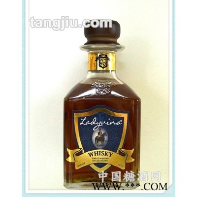 雷帝威拿威士忌700ml