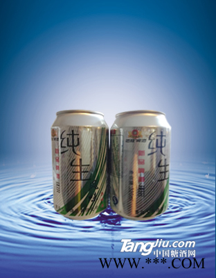 纯生啤酒（银罐）图1