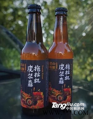 皮尔森拖拉机精酿啤酒