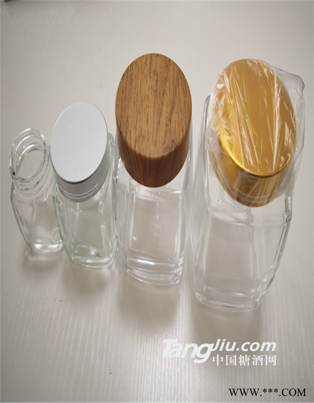 徐州玻璃瓶厂家供应高白料玻璃蜂蜜瓶