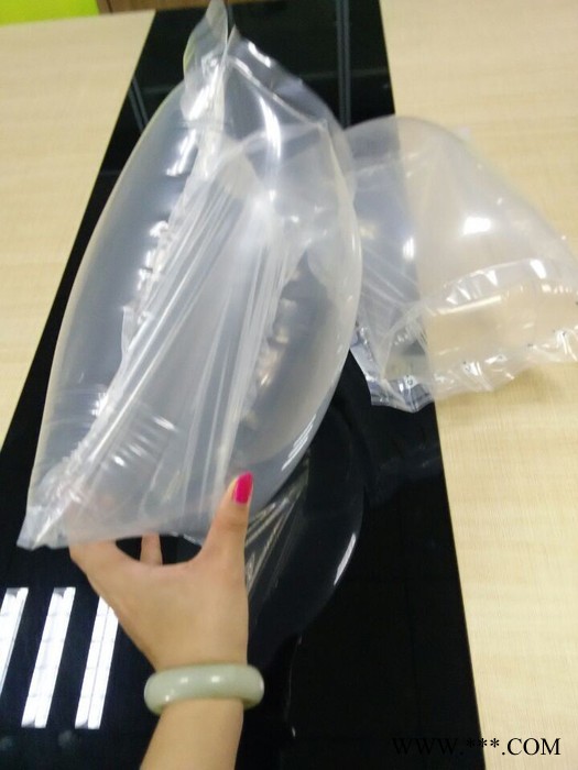 深圳金超人专业生产充气袋 袋中袋 缓冲袋等各种红酒包装袋，电子产品等包装袋 气柱袋中袋图3
