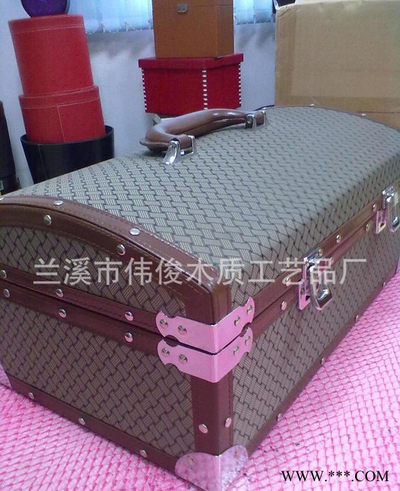 新款红酒皮盒 红酒盒 红酒皮盒 新款红酒箱 新款红酒包装盒图2