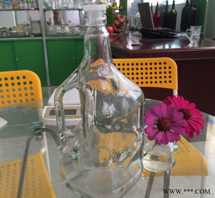 现货方形玻璃红酒瓶 1500ml红酒瓶自酿酒瓶 把手酒瓶玻璃图3