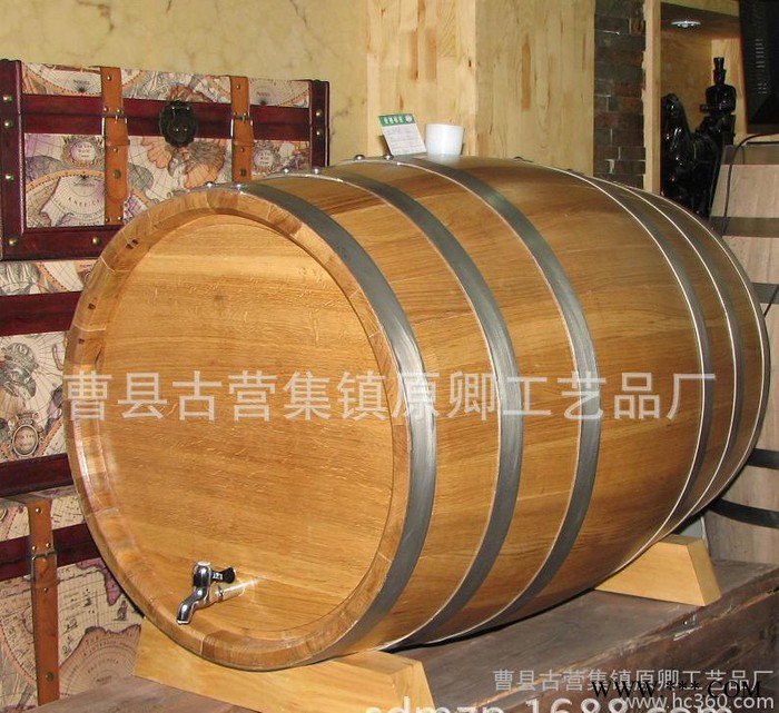 现货立式橡木酒桶 红酒桶 自酿红酒桶 木酒桶 啤酒桶装饰图3