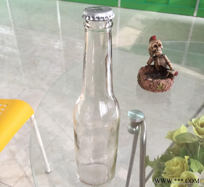 直销300ml啤酒瓶 汽水瓶 饮料瓶 冰锐酒瓶 无铅透明玻璃