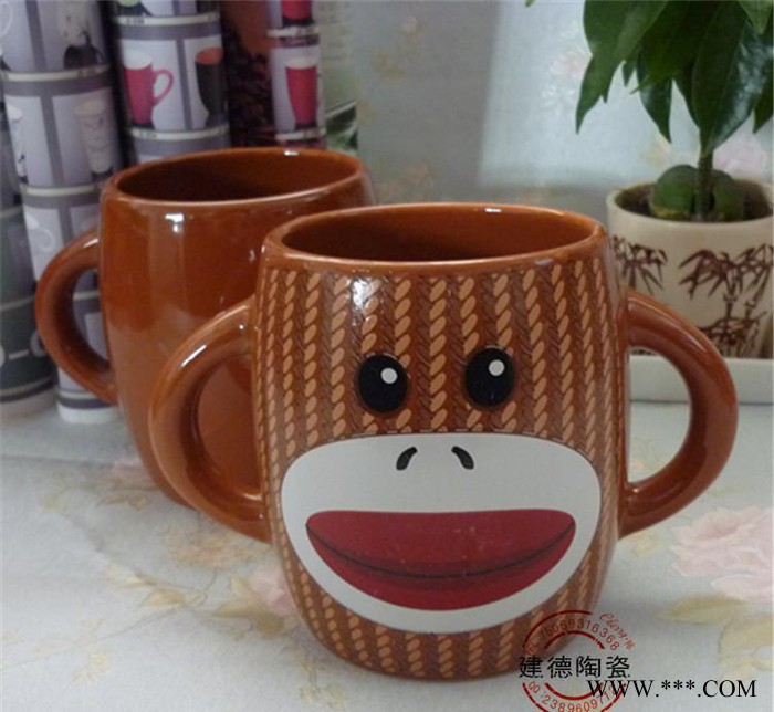 直销咖啡色大嘴猴酒桶杯陶瓷 办公室大号咖啡杯 啤酒杯图2