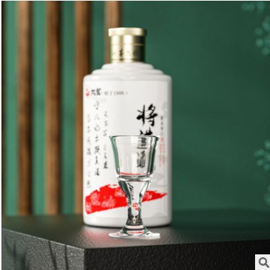 贵州茅台镇酱香型白酒100ml装粮食小酒厂家直供2两装白酒贴牌定制图2