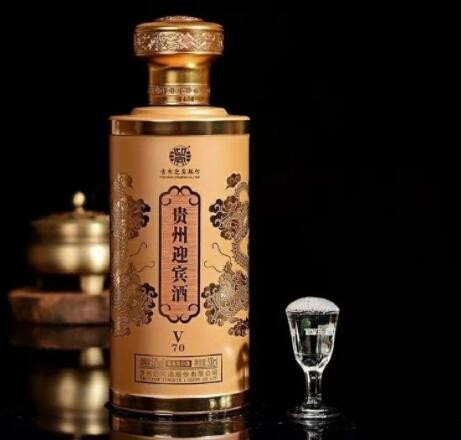 贵州迎宾酒 v70酱香型白酒过节送礼53度6瓶整箱密封l粮食高粱白酒图2