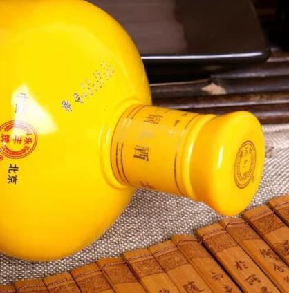 批发北京二锅头清香型白酒42度京道15黄龙500ML*6瓶礼盒整箱代发图3