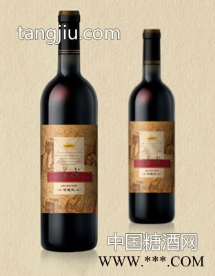 金纬度珍藏版百年长城干红葡萄酒