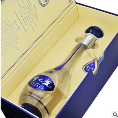 洋河蓝色经典梦之蓝M3 52度高度白酒500ml*4瓶整箱装2个礼品袋图2