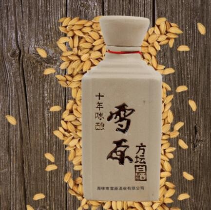 批发白酒 三十二度 雪原方瓶 6瓶装酒 瓷瓶方坛32度雪原畅销图3