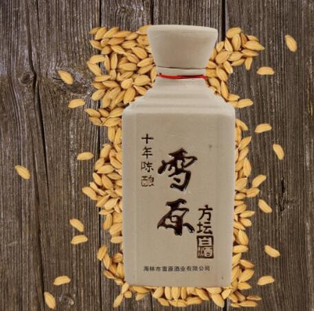 批发白酒 三十二度 雪原方瓶 6瓶装家常酒 瓷瓶方坛32度雪原图3