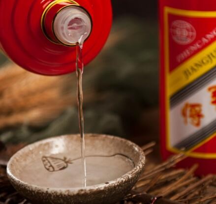 礼袋装500ML清香型白酒批发零售42度酒水粮食酒营养型芦荟露酒图3