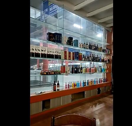庆祝中华人民共和国70周年纪念酒老酒2053度整箱批发清香型图3