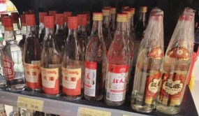超市里这3种白酒不要买，全是滥竽充数的劣质酒，花钱喝了还上头