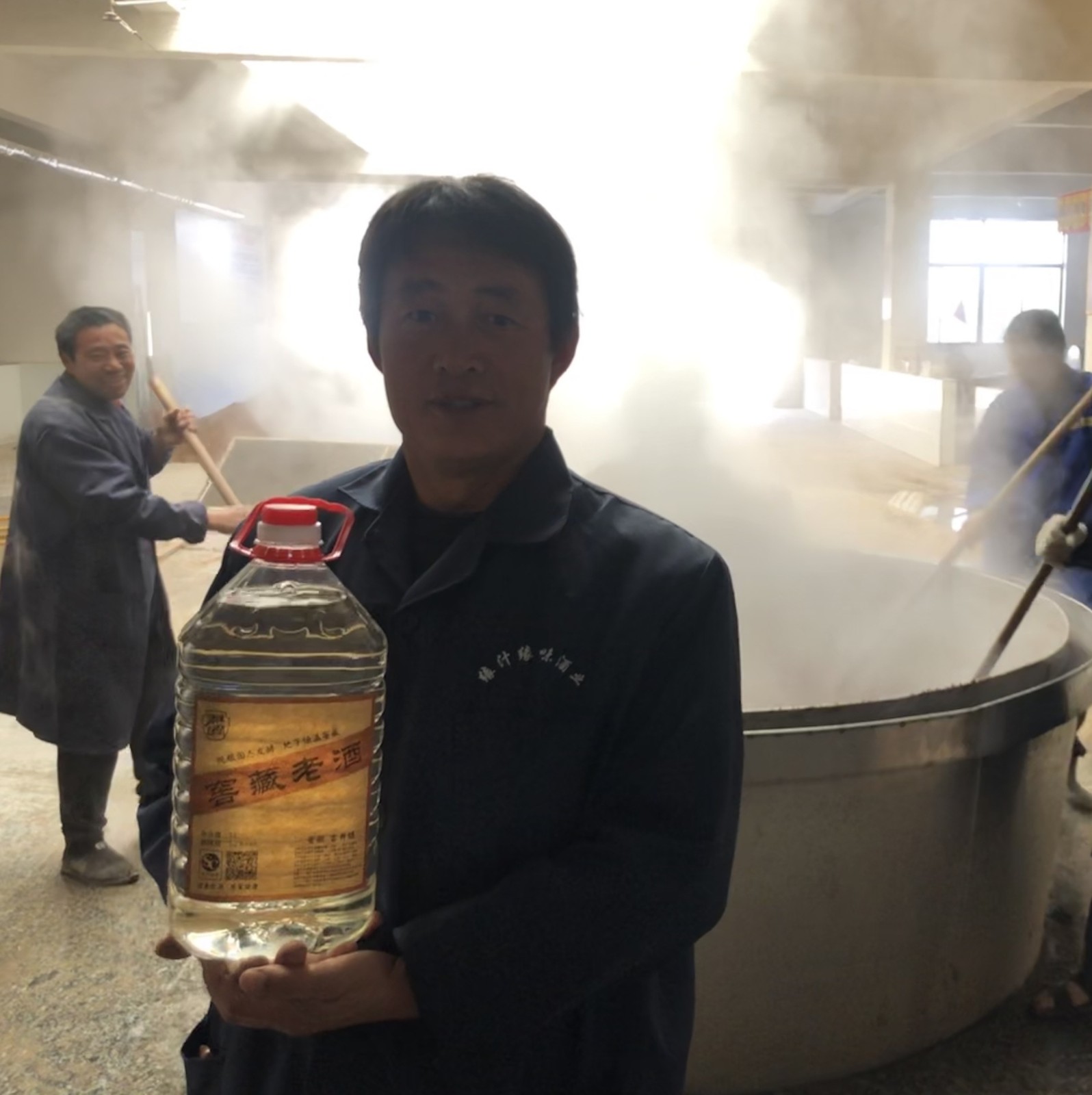 古井镇厂家自酿酒水浓香型散装白酒五斤桶装纯粮酒五年老 酒批发图3