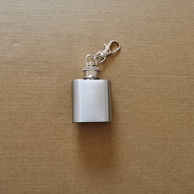 跨境热销 1oz/2oz不锈钢小酒壶 户外随身小酒壶配钥匙扣礼品酒壶